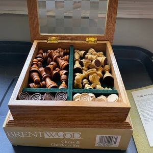 BRENTWOOD WOOD CHESS & CHECKERS SET OAK STORAGE, GENTLY USED